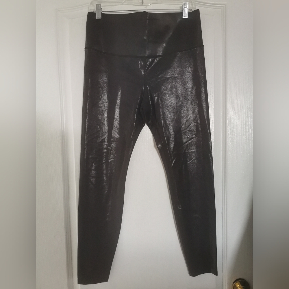 Knix faux leather black leggins size Large - Picture 5 of 11